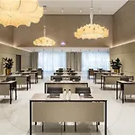 Hotel Kempinski Palace