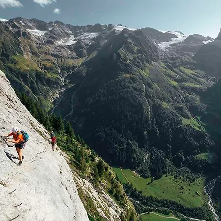 Hotel Kempinski Palace