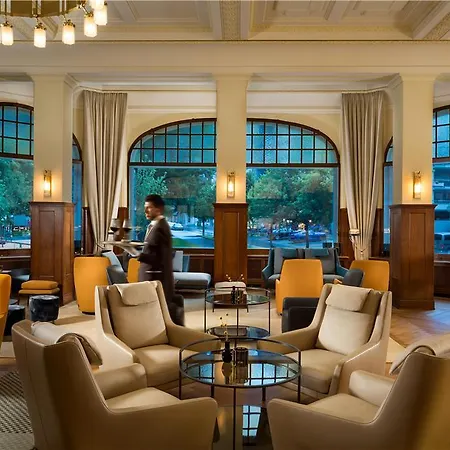 酒店 Kempinski Palace *