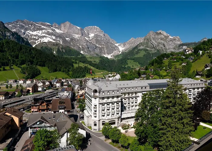 酒店 Kempinski Palace *