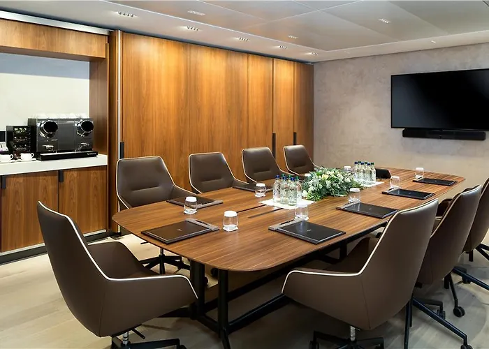 Kempinski Palace Hotel