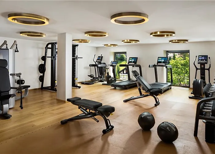 Kempinski Palace 酒店